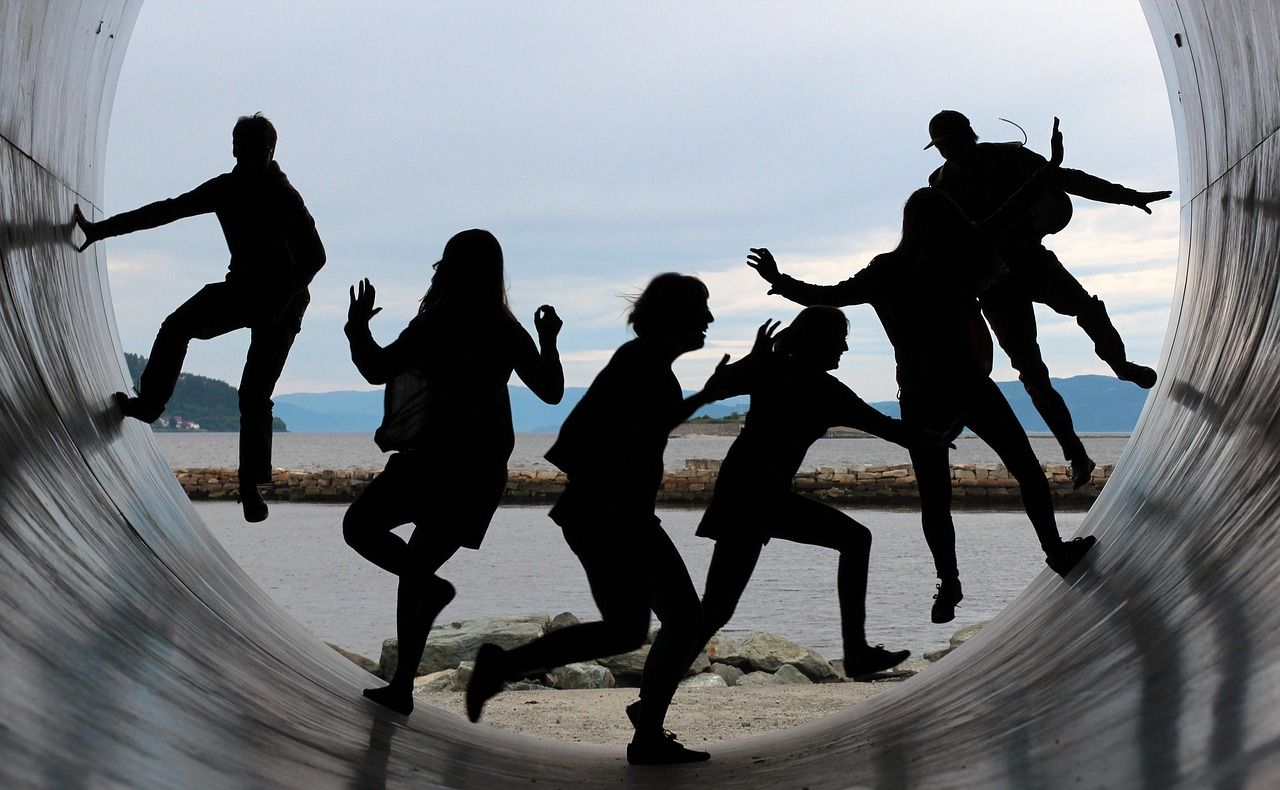 découvrez comment les communautés résilientes s'adaptent aux défis contemporains, favorisent la solidarité et construisent un avenir durable. explorez des initiatives inspirantes et des solutions innovantes qui renforcent le tissu social tout en préservant l'environnement.