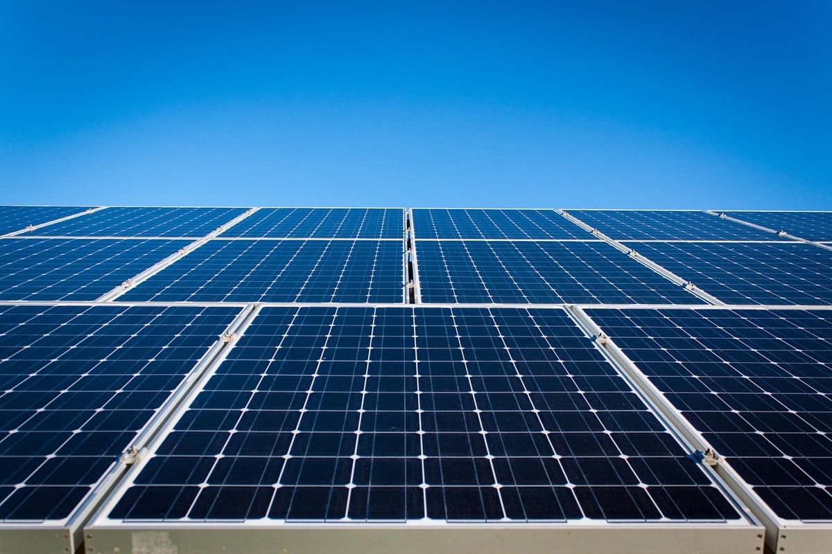 Polyvantis s’implante en Allemagne avec l’énergie solaire, diminuant son empreinte carbone de plus de 750 tonnes annuellement