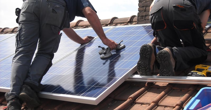 Avantages énergie solaire pour entreprises à Malte : le guide clé