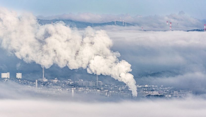 découvrez comment le concept d'empreinte carbone influence notre quotidien et impacte notre environnement. apprenez des stratégies pour réduire votre empreinte écologique et contribuer à un avenir durable.