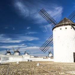 découvrez l'énergie renouvelable, une solution durable et respectueuse de l'environnement qui utilise des ressources naturelles comme le soleil, le vent et l'eau pour produire de l'électricité. apprenez comment cette alternative énergétique contribue à la lutte contre le changement climatique et favorise un avenir plus vert.