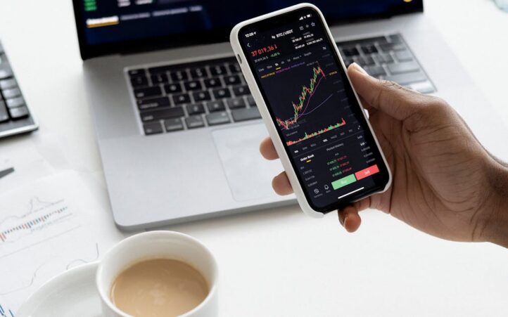 d&eacute;couvrez notre calculateur d'empreinte carbone en ligne, con&ccedil;u pour vous aider &agrave; &eacute;valuer et r&eacute;duire votre impact environnemental. &eacute;valuez vos &eacute;missions de co2 et trouvez des astuces pour adopter un mode de vie plus durable.