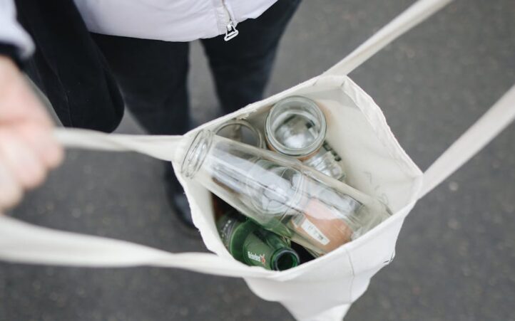 d&eacute;couvrez l'empreinte carbone : un indicateur cl&eacute; de l'impact environnemental de nos activit&eacute;s quotidiennes. apprenez comment la mesurer, r&eacute;duire votre empreinte et adopter des comportements plus durables pour pr&eacute;server notre plan&egrave;te.