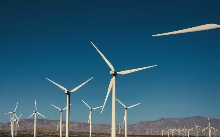 d&eacute;couvrez tout ce qu'il faut savoir sur l'empreinte carbone : son impact sur l'environnement, des strat&eacute;gies pour la r&eacute;duire, et des conseils pratiques pour adopter un mode de vie plus durable.