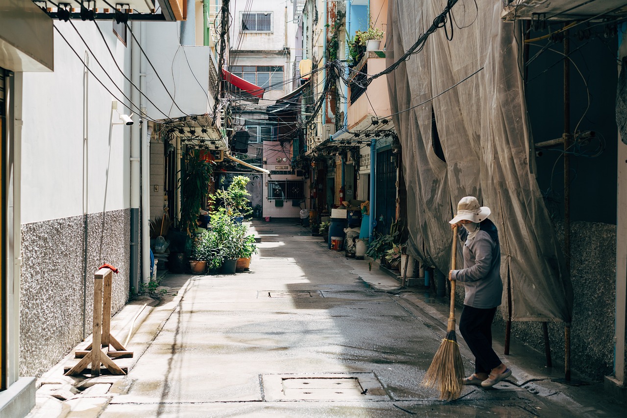 découvrez l'approche locale, une méthode innovante qui favorise le développement durable et le renforcement des liens communautaires. apprenez comment cette stratégie s'adapte aux spécificités de chaque territoire pour encourager la participation citoyenne et améliorer la qualité de vie.