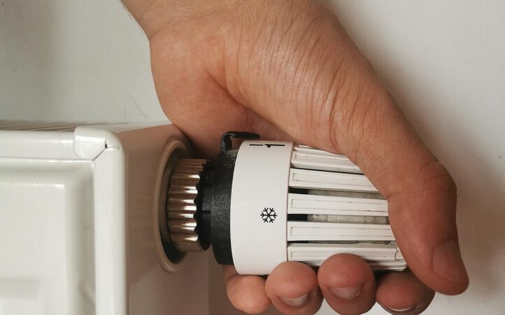 d&eacute;couvrez comment am&eacute;liorer l'efficacit&eacute; &eacute;nerg&eacute;tique de votre maison ou entreprise. apprenez des astuces et des strat&eacute;gies pour r&eacute;duire votre consommation d'&eacute;nergie et diminuer vos factures tout en pr&eacute;servant l'environnement.