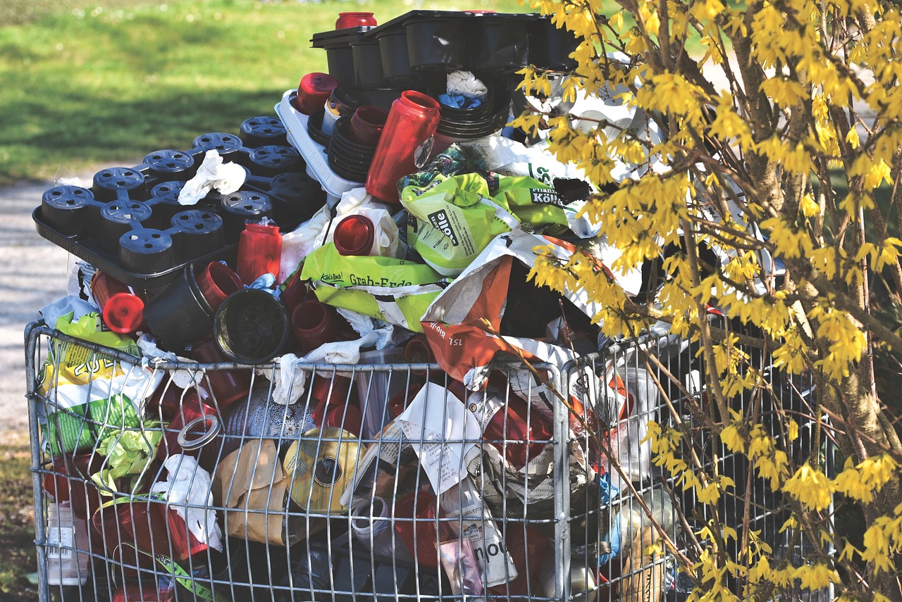 découvrez l'importance de la gestion des déchets biomédicaux, les meilleures pratiques pour leur traitement et leur élimination, ainsi que les réglementations en vigueur pour garantir la sécurité sanitaire et environnementale.