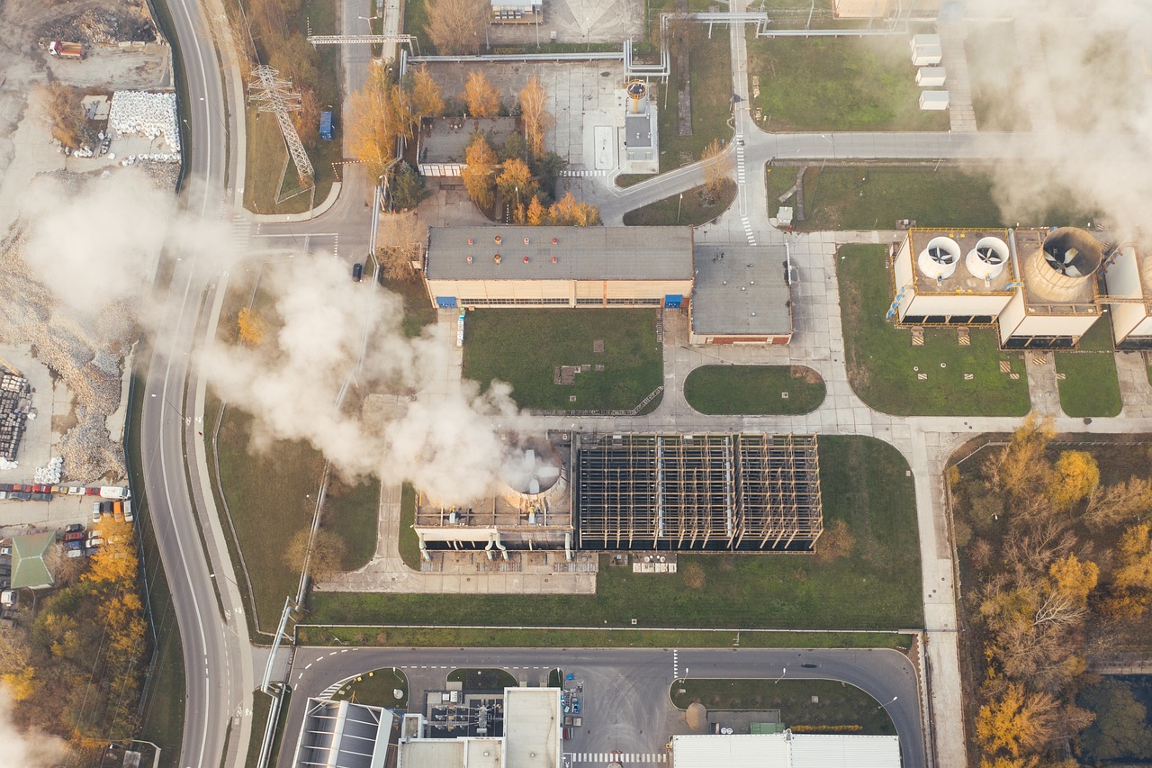 découvrez comment les émissions de carbone affectent notre planète et les solutions possibles pour réduire notre empreinte écologique. informez-vous sur les enjeux environnementaux liés aux gaz à effet de serre et les initiatives pour un avenir durable.
