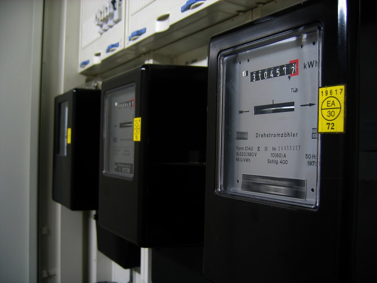 découvrez les enjeux et les tendances de la consommation énergétique. apprenez comment réduire votre empreinte carbone tout en optimisant votre consommation d'énergie pour un avenir durable.