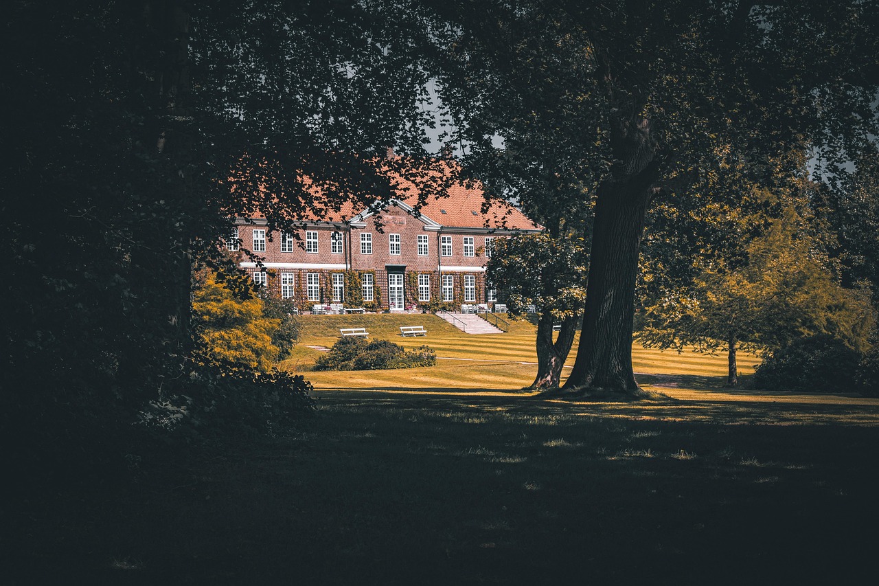 découvrez l'architecture verte, une approche innovante et durable qui allie esthétique et respect de l'environnement. explorez des solutions de construction écologiques, des matériaux durables et des designs qui réduisent l'empreinte carbone tout en améliorant la qualité de vie.