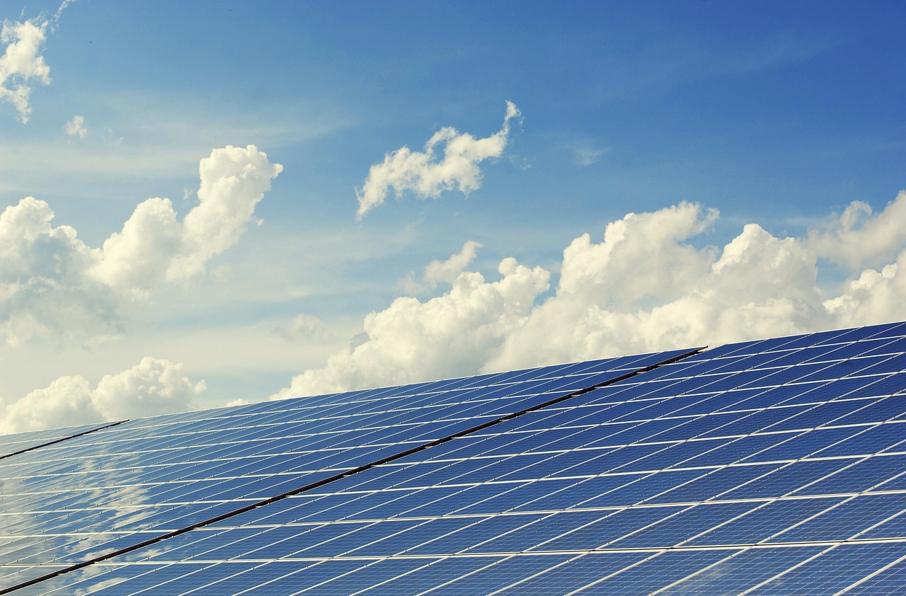 découvrez l'énergie renouvelable, une solution durable et respectueuse de l'environnement. apprenez comment les sources comme le solaire, l'éolien et l'hydraulique transforment notre avenir énergétique pour un monde plus vert.