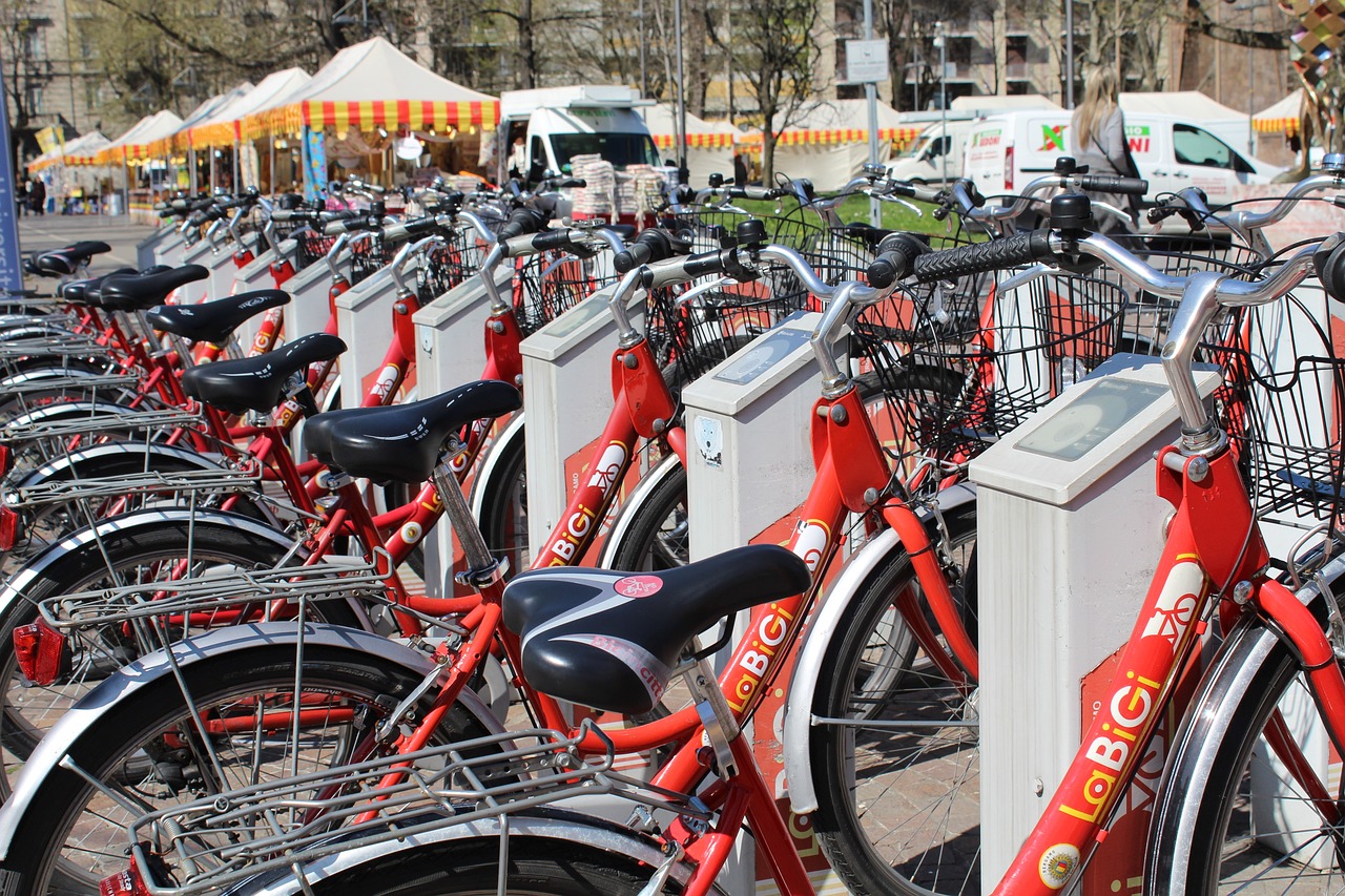 découvrez les solutions de transport durable qui réduisent l'empreinte carbone tout en favorisant une mobilité responsable. informez-vous sur les modes de transport écologiques, les innovations et les pratiques qui préservent notre planète.