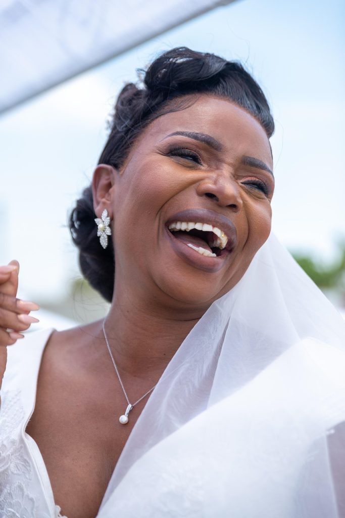 d&eacute;couvrez tout ce qu'il faut savoir sur le gaz naturel liqu&eacute;fi&eacute; (gnl) : processus de liqu&eacute;faction, avantages, utilisation, transport et son importance dans la transition &eacute;nerg&eacute;tique.