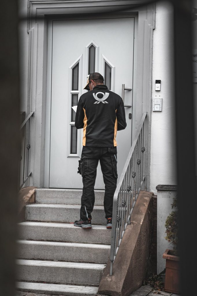 d&eacute;couvrez l'ethical delivery : une solution de livraison responsable qui respecte l'environnement et valorise l'&eacute;quit&eacute; sociale tout au long de la cha&icirc;ne logistique. optez pour une exp&eacute;dition &eacute;thique et durable.