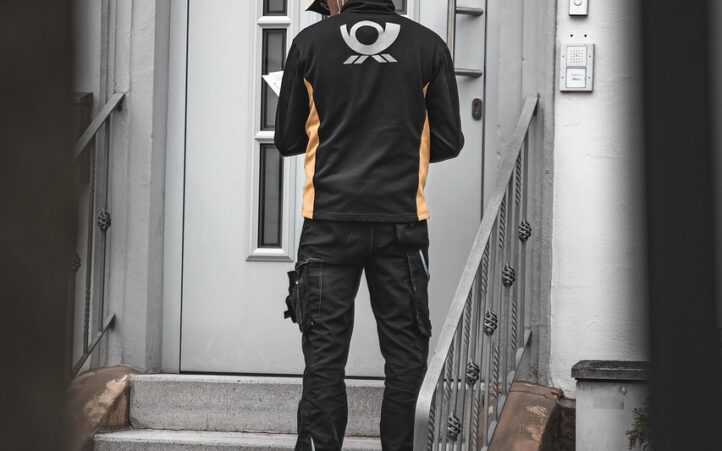 découvrez l'ethical delivery : une solution de livraison responsable qui respecte l'environnement et valorise l'équité sociale tout au long de la chaîne logistique. optez pour une expédition éthique et durable.