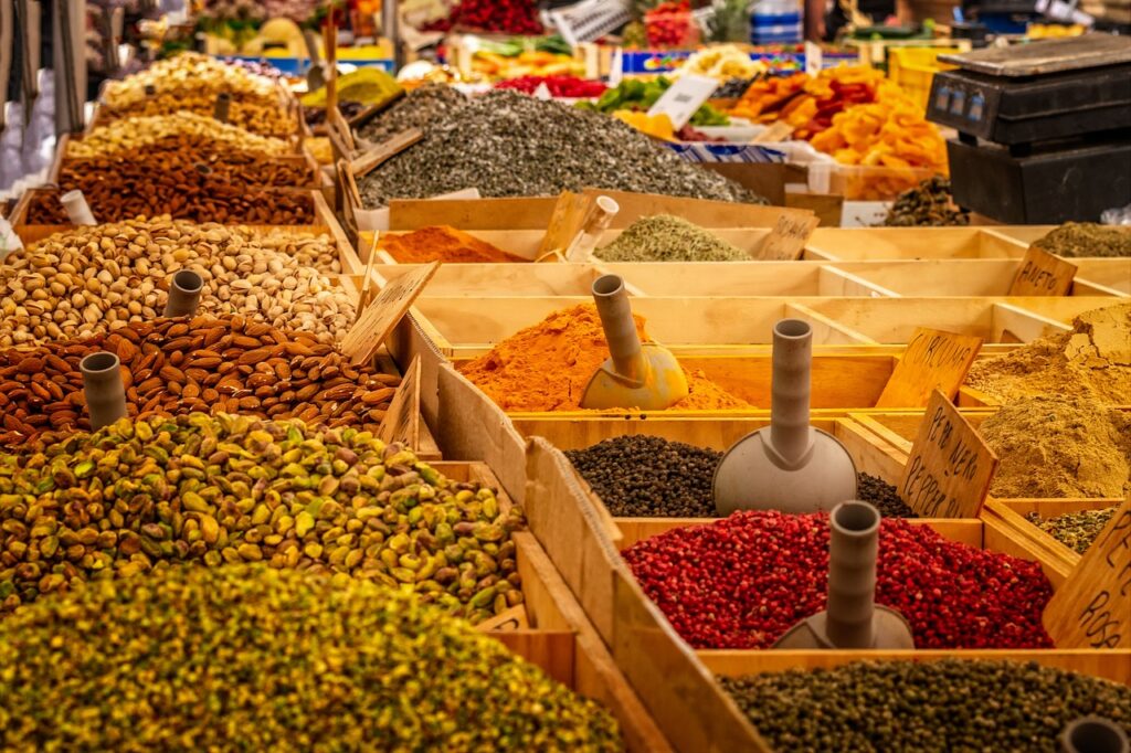 d&eacute;couvrez les bases et les strat&eacute;gies avanc&eacute;es du trading pour maximiser vos investissements sur les march&eacute;s financiers.